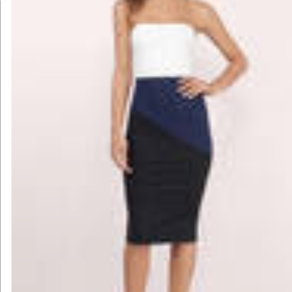 Colorblock Dress - Picture 3 of 3